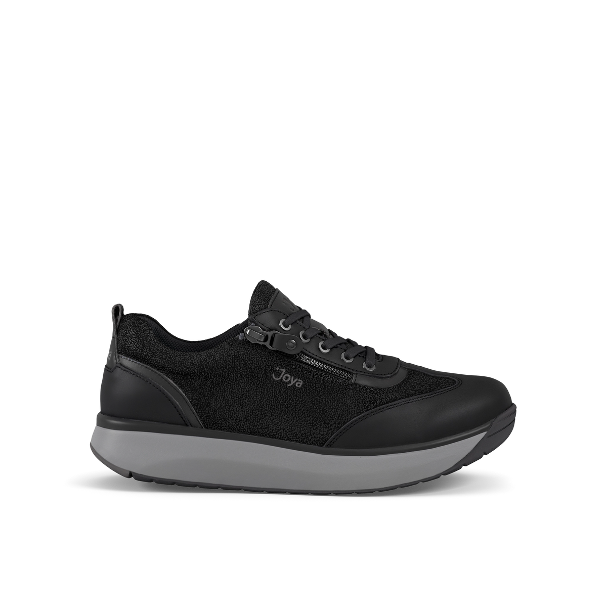 FW23_904cas_Laura_Black_II_a_1