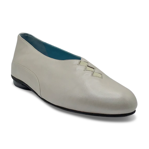 Light Ivory Pearlized Leather with Light Ivory Elastic Combo.
