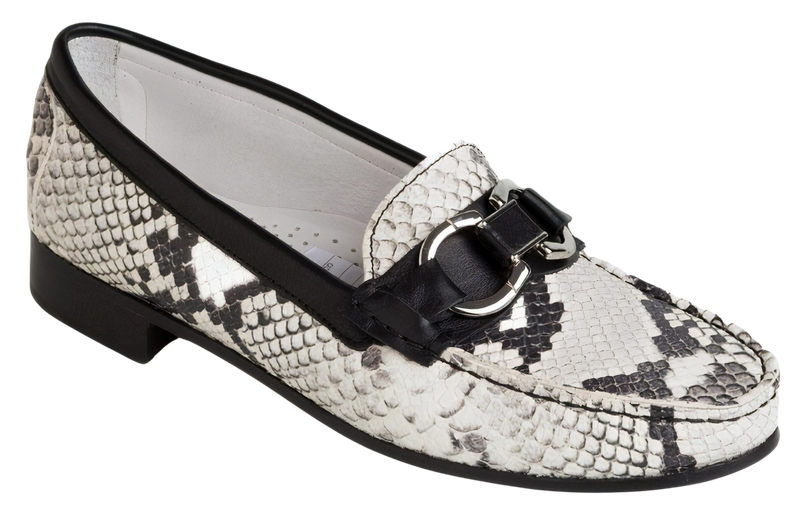 DI CHENZO Women's 1240 Pitone Roccia Vitello Nero Leather Loafer