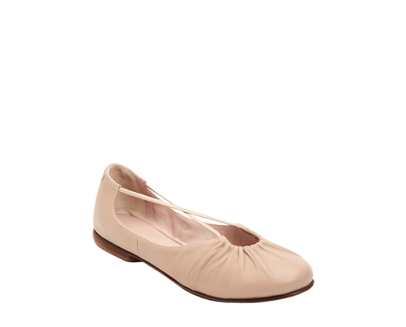 Taryn Rose Women's Alessandra Nude Nappa Ballet Flat
