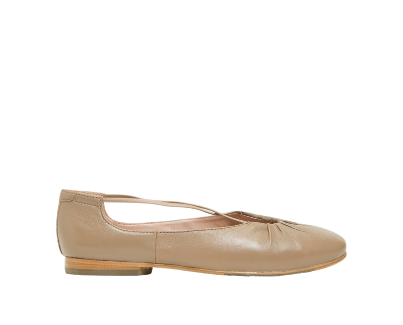 Taryn Rose Women's Alessandra Tiramisu Nappa Ballet Flat